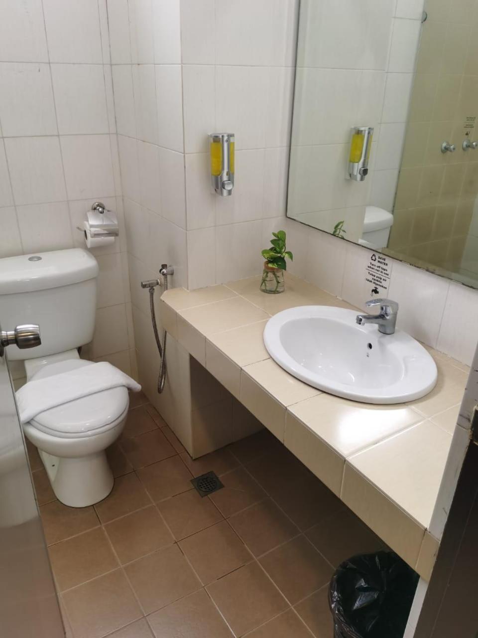 Lovita Hotel Kuantan Eksteriør billede