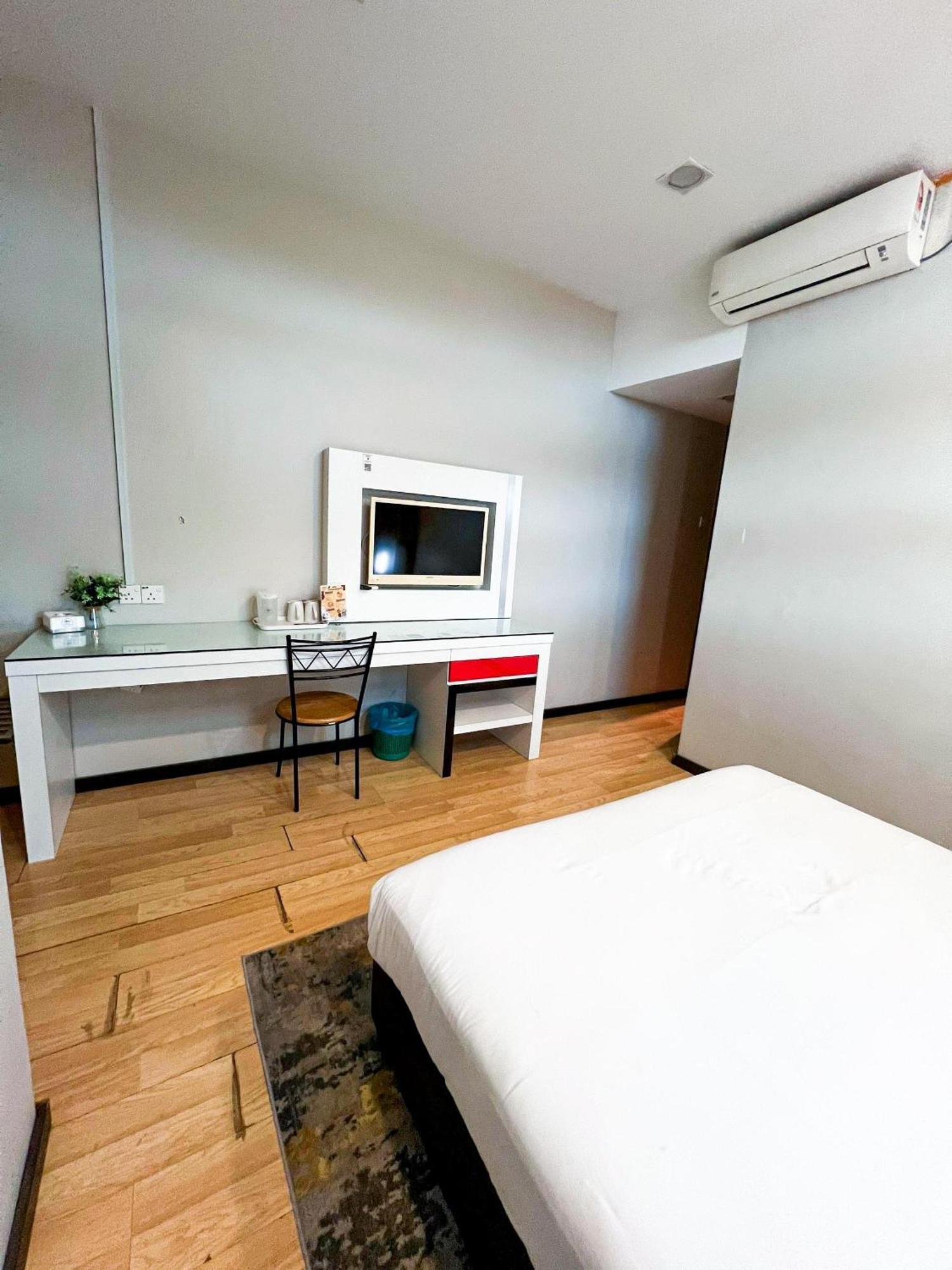 Lovita Hotel Kuantan Eksteriør billede
